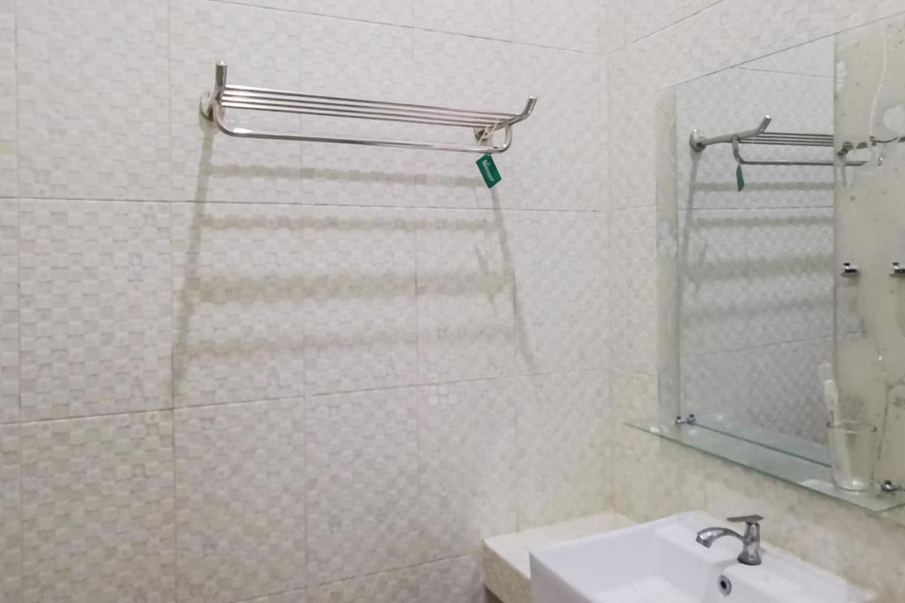 Reddoorz Near Pantai Pancer Door Pacitan Hotell Eksteriør bilde