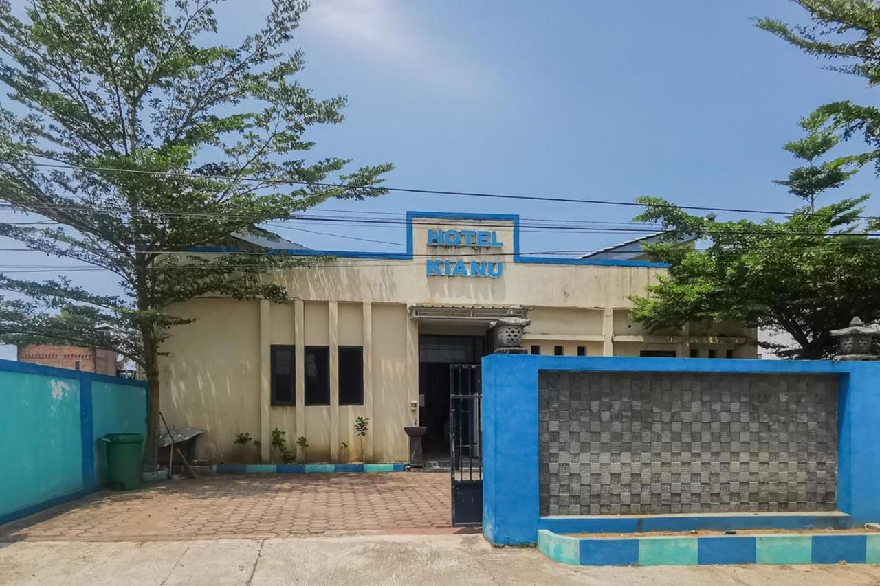 Reddoorz Near Pantai Pancer Door Pacitan Hotell Eksteriør bilde
