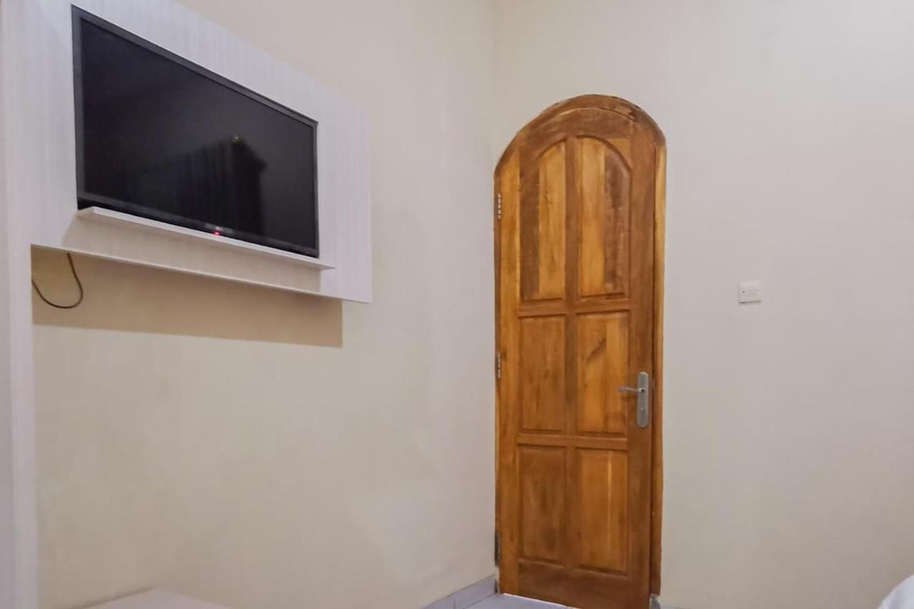 Reddoorz Near Pantai Pancer Door Pacitan Hotell Eksteriør bilde